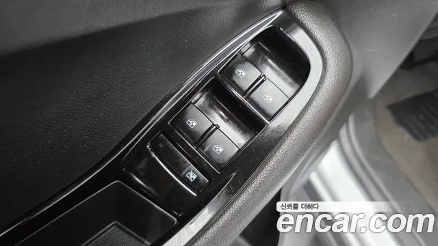Chevrolet Orlando 2012 thumb 4