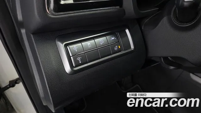 KGM Tivoli 2021 thumb 6