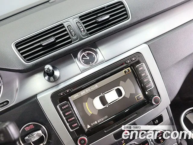 Volkswagen CC 2013 thumb 10