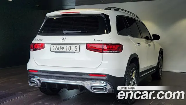 Mercedes-Benz GLB 2022 thumb 5