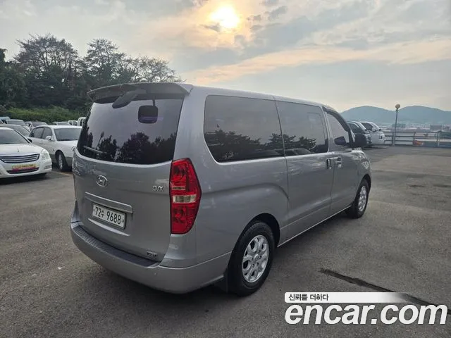 Hyundai Staria 2013 thumb 3
