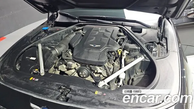 Genesis G90 2019 thumb 10