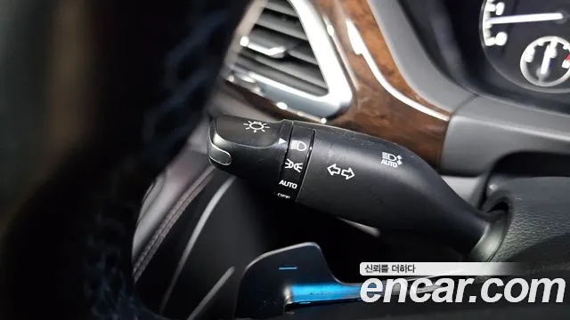 Genesis G90 2019 thumb 8