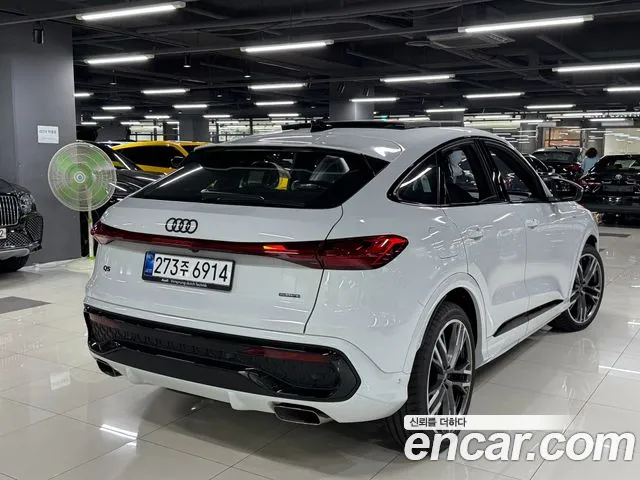 Audi Q5 2025 thumb 9