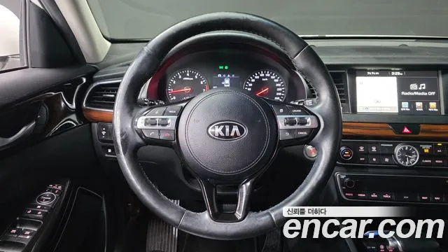 Kia K7 2017 thumb 9