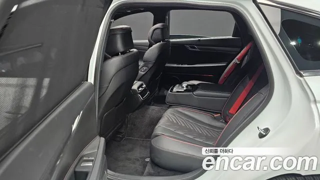 Genesis G80 2025 thumb 12