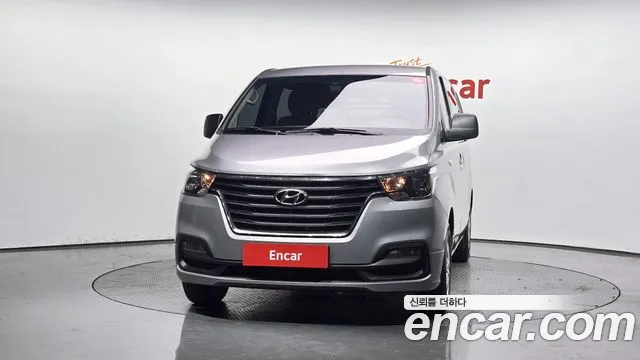 Hyundai Staria 2019 thumb 11