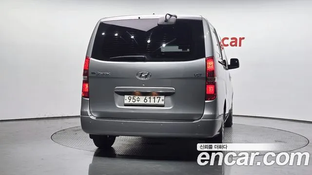 Hyundai Staria 2019 thumb 4