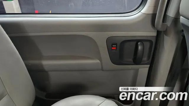 Hyundai Staria 2019 thumb 3