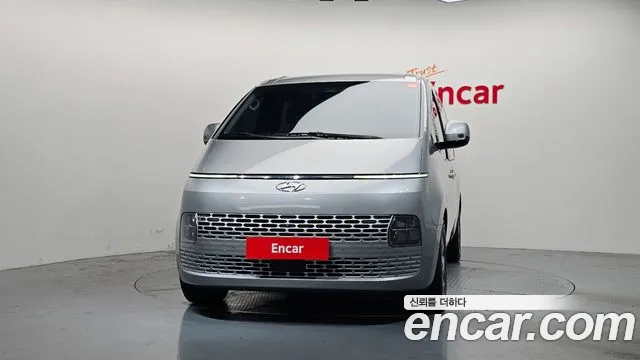 Hyundai Staria 2021 thumb 6