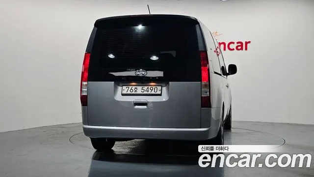 Hyundai Staria 2021 thumb 7