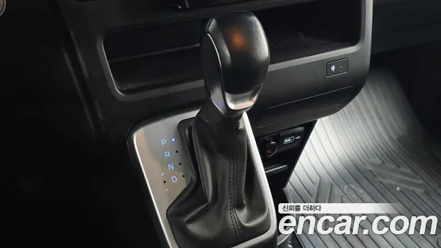 Hyundai Staria 2021 thumb 8