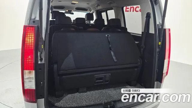 Hyundai Staria 2021 thumb 2