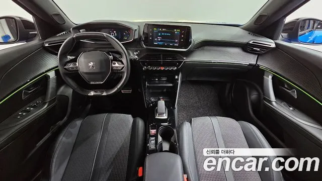 Peugeot e-2008 2022 thumb 8