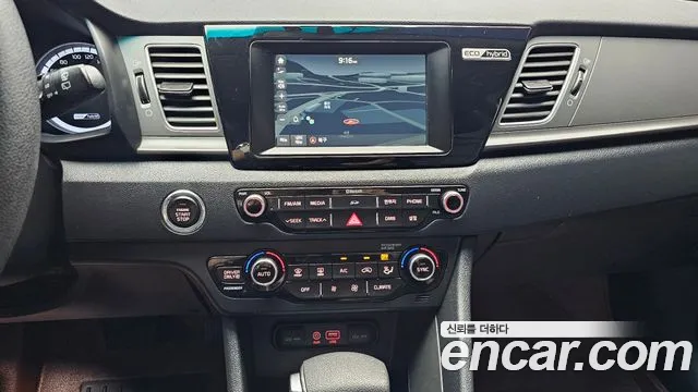 Kia Niro 2016 thumb 4