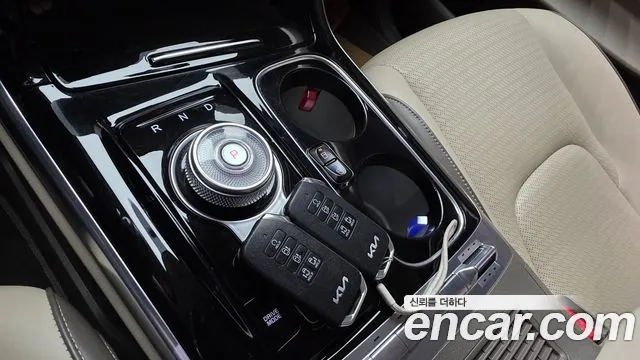 Kia Carnival 2022 thumb 4