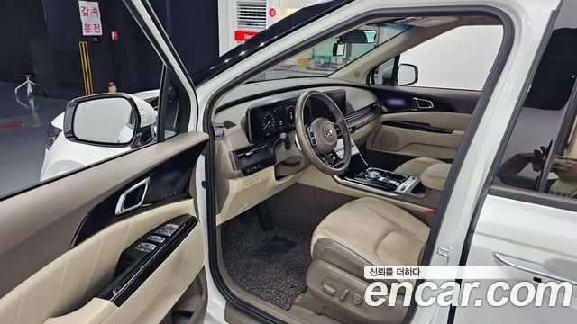 Kia Carnival 2021 thumb 6