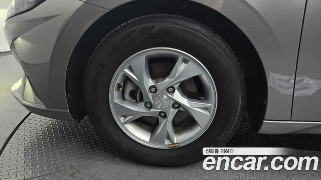Hyundai Elantra 2020 thumb 4