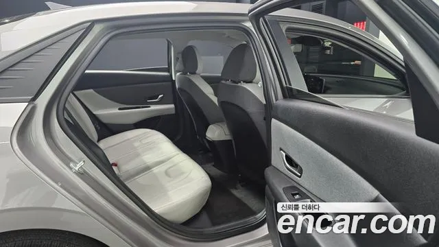 Hyundai Elantra 2020 thumb 11