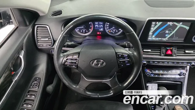 Hyundai Grandeur 2017 thumb 8
