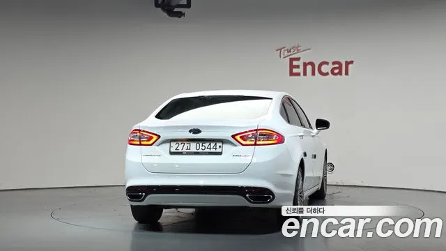 Ford Mondeo 2016 thumb 11