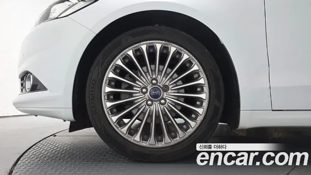 Ford Mondeo 2016 thumb 12