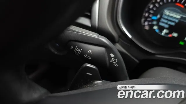 Ford Mondeo 2016 thumb 9