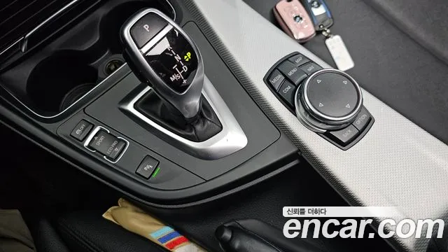 BMW 3 серии 2017 thumb 4
