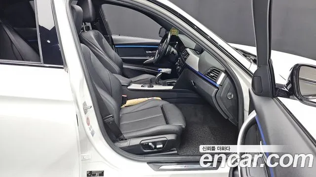 BMW 3 серии 2017 thumb 11