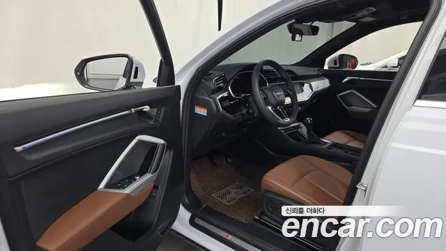 Audi Q3 2023 thumb 8