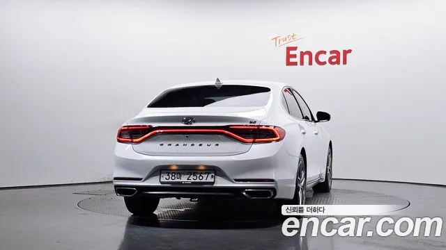 Hyundai Grandeur 2017 thumb 4