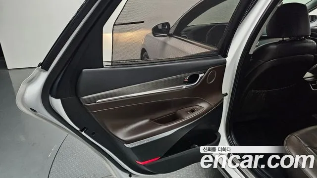 Hyundai Grandeur 2017 thumb 11