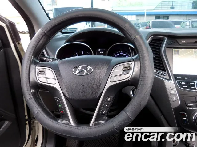 Hyundai Санта Фе 2014 thumb 4