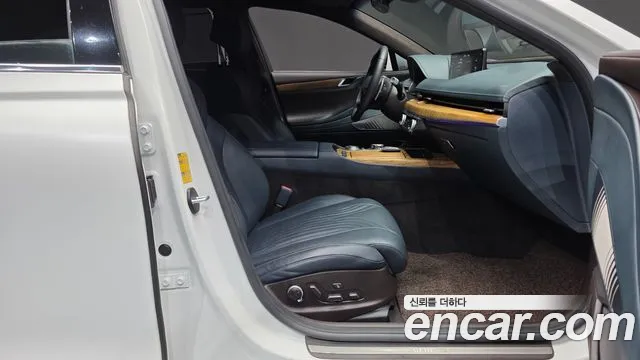 Genesis G80 2023 thumb 2