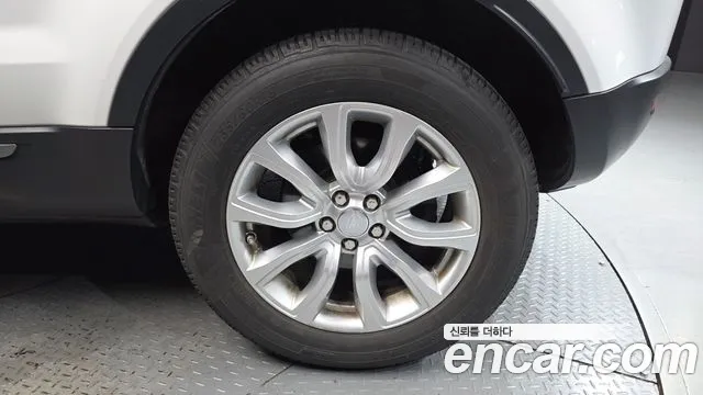 Land Rover Range Rover Evoque 2016 thumb 3