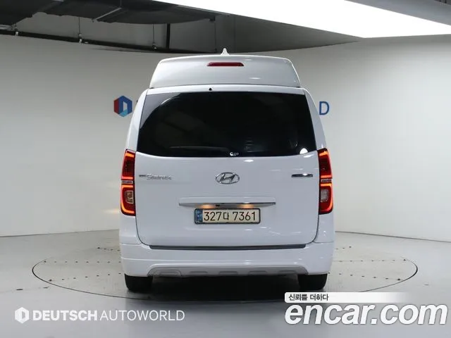 Hyundai Staria 2019 thumb 6