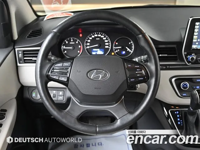Hyundai Staria 2019 thumb 10