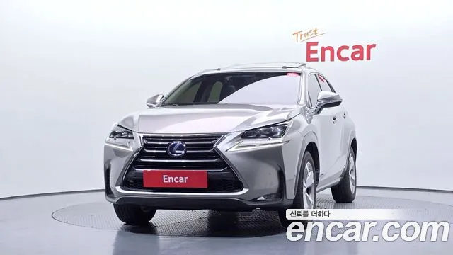 Lexus NX 2015 thumb 10
