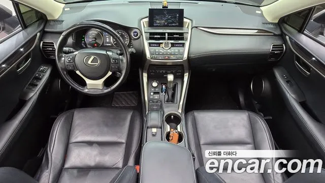 Lexus NX 2015 thumb 6