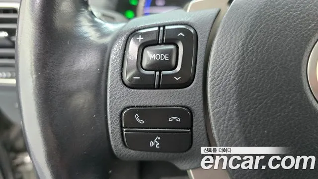 Lexus NX 2015 thumb 3