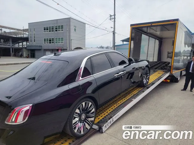 Rolls-Royce Ghost 2026 thumb 11