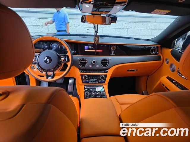Rolls-Royce Ghost 2026 thumb 8