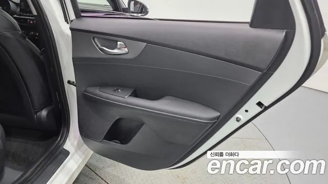 Kia K3 2019 thumb 12