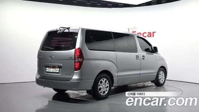 Hyundai Staria 2015 thumb 2