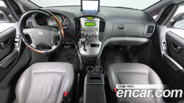 Hyundai Staria 2015 thumb 12