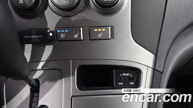 Hyundai Staria 2015 thumb 7