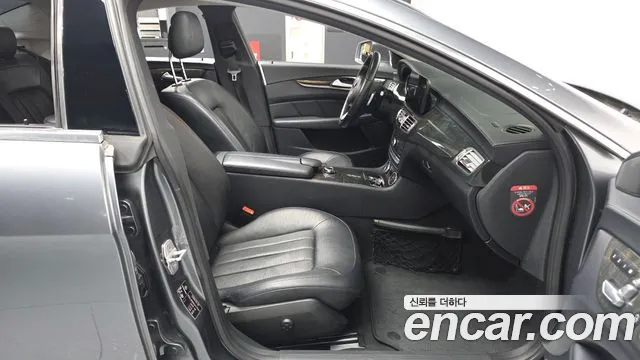 Mercedes-Benz CLS 2016 thumb 11