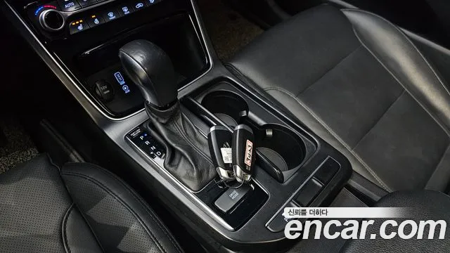 Hyundai Grandeur 2017 thumb 9