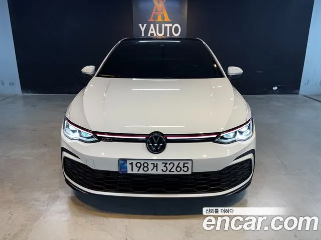 Volkswagen Golf 2024 thumb 2