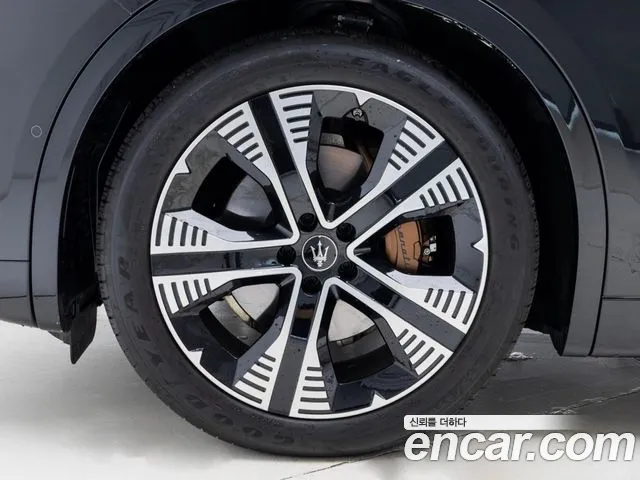 Maserati Grecale 2025 thumb 3